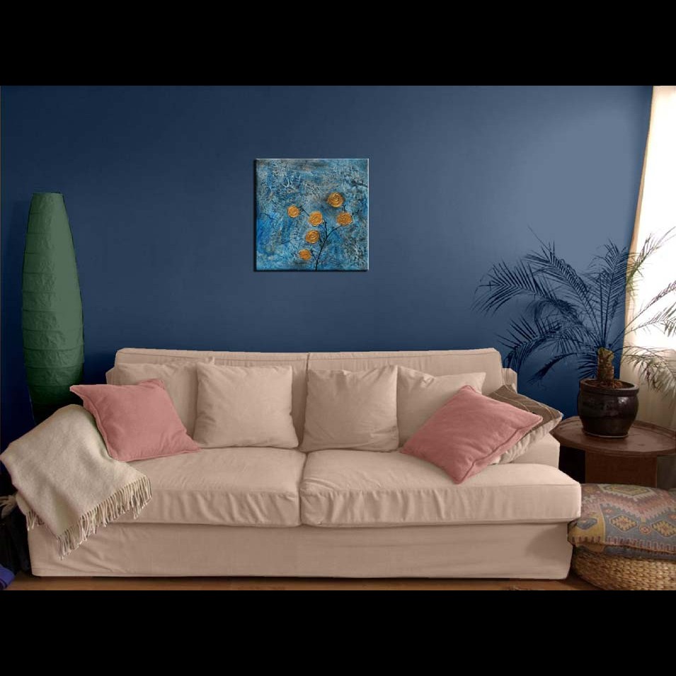 Painting titled 'Dressed in gold, Roses #14024' by Monica Fallini