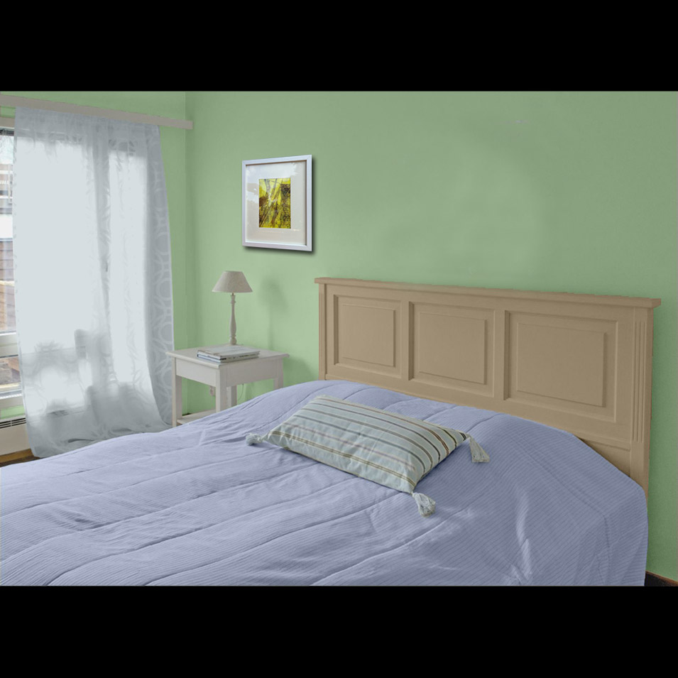 Painting titled 'Afternoon chat.' by Monica Fallini