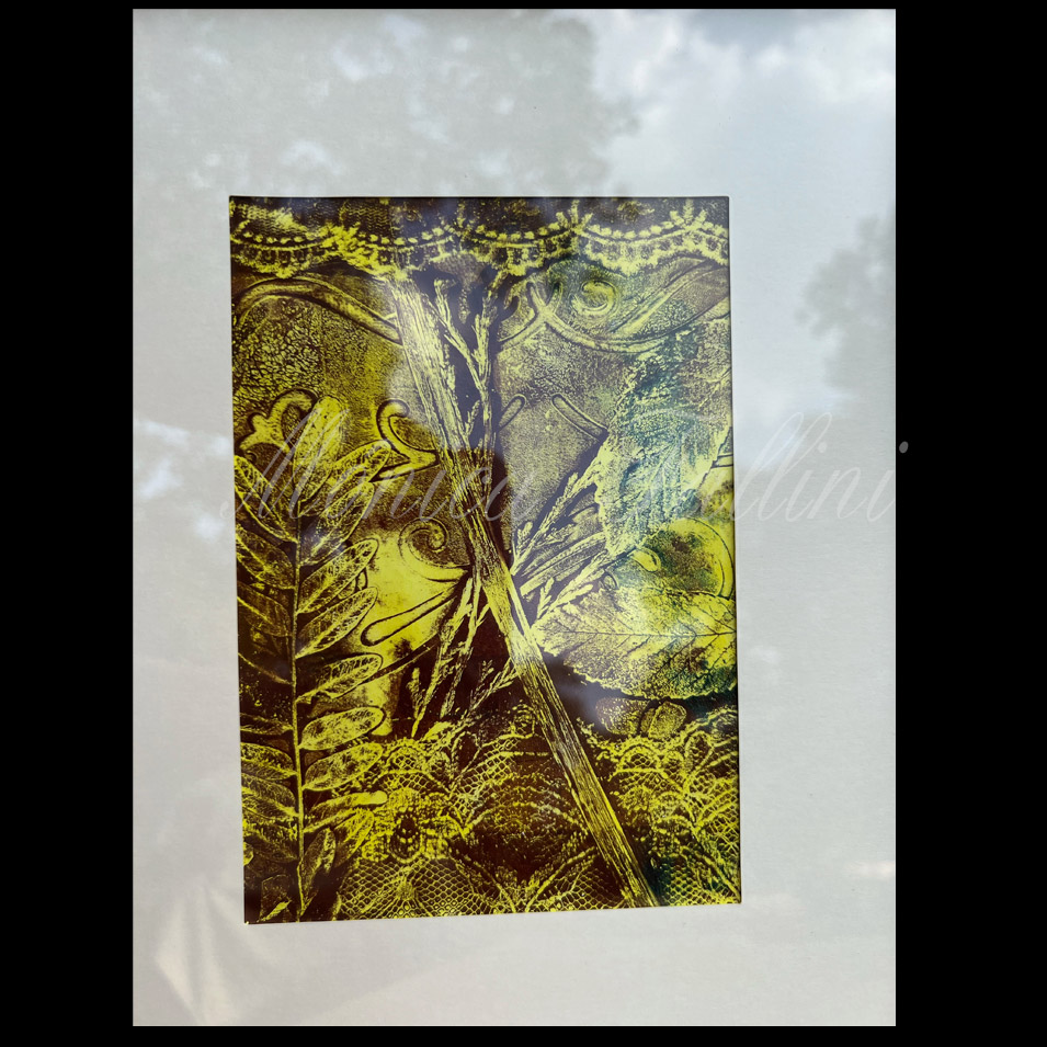 Painting titled 'In her garden.' by Monica Fallini